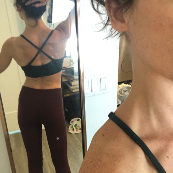 Lululemon Wunder Under Crops - Picture 4 of 6